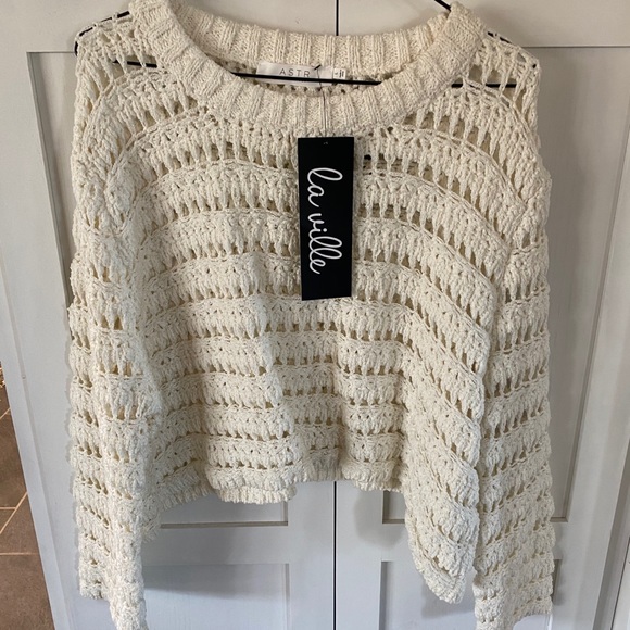 Astr Tops - ASTR Cropped Crocheted Top